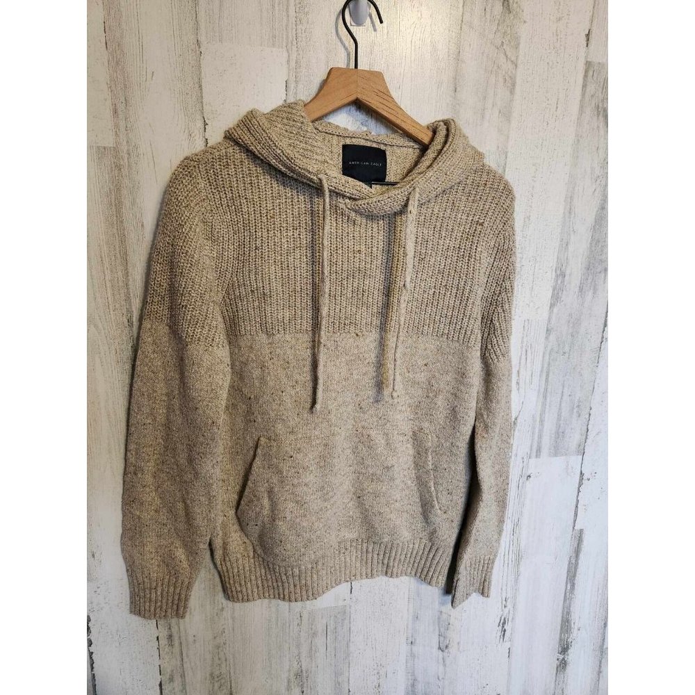 Woman’s M American Eagle Outfitters Ivory Hoodie Sweater Size Medium Oversized